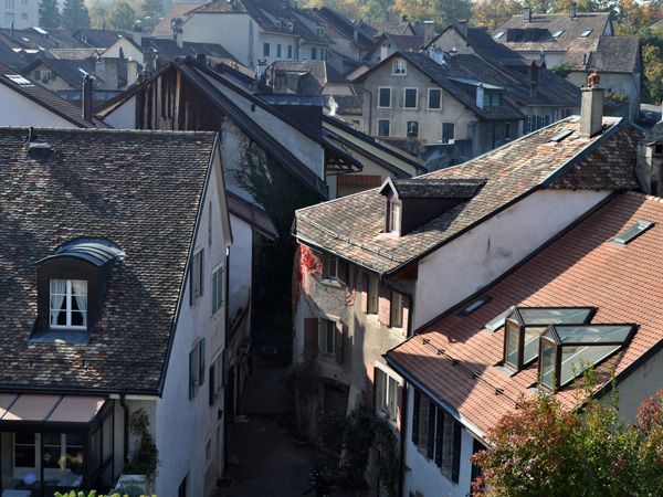 La petite ville d'Aubonne, sur La Côte, octobre 2011.