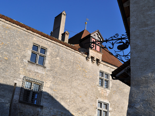 Aspects de la cité médiévale de Gruyères, mars 2012.