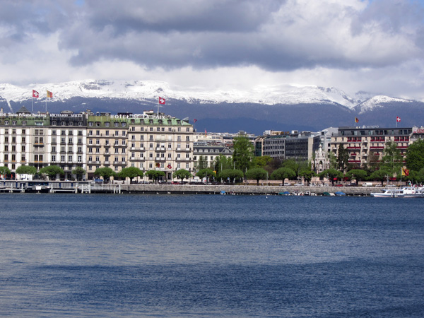 Genève, à l'extrémité ouest du lac Léman, avril 2012.