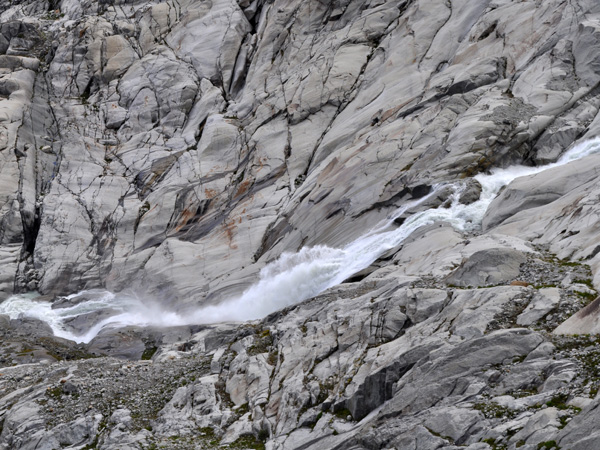 Paysage du col de la Furka, août 2012. Côté Valais, au-dessous du Glacier du Rhône.