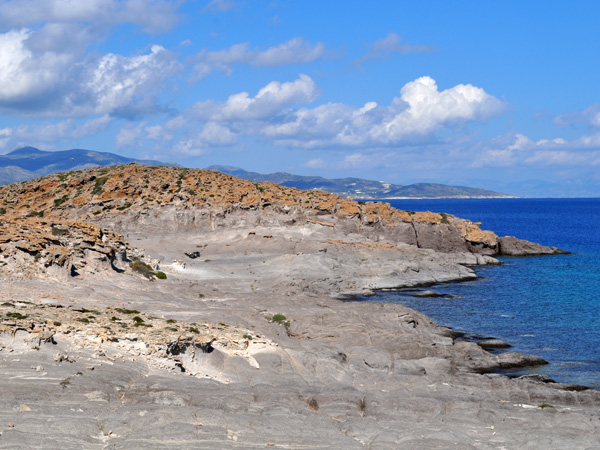 Péninsule de Petalidha, pointe sud d'Antiparos, Cyclades, avril 2013.