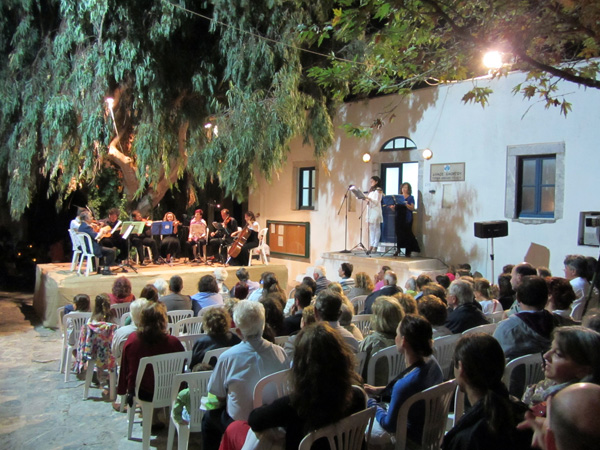 Chora, Amorgos (Cyclades), août 2013.