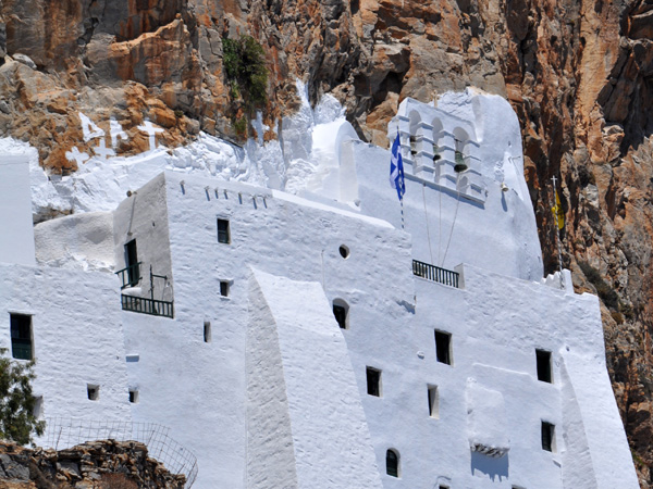 Monast&egrave;re de la Panaghia Chozoviotissa, Amorgos (Cyclades), ao&ucirc;t 2013.