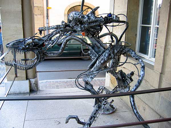 Yverdon-les-Bains, à l'entrée du Musée de la Science-Fiction.